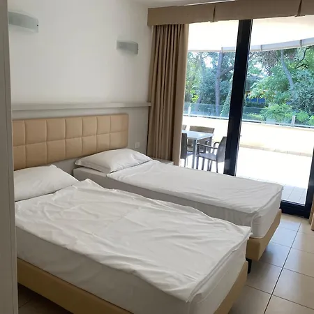 Lejlighedshotel Al Bosco 4*